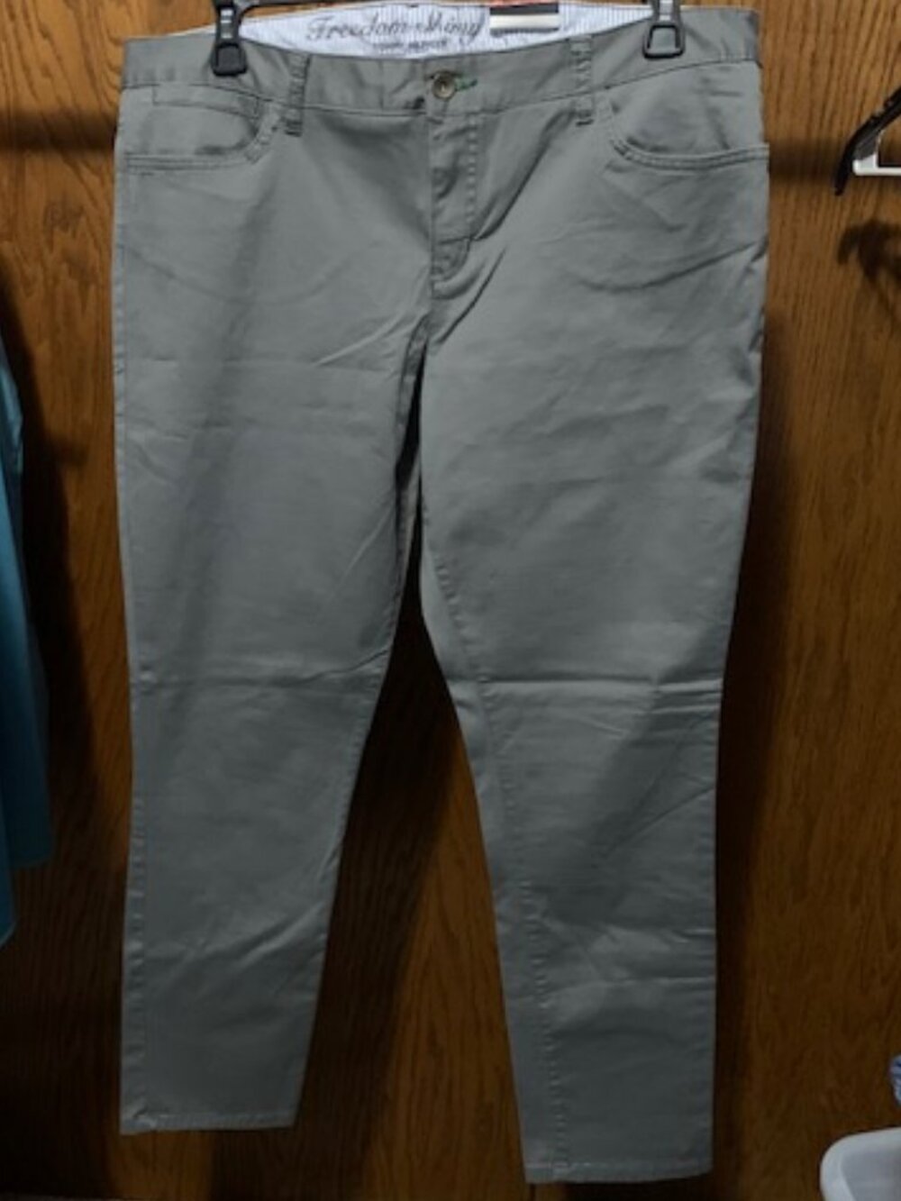 NWT Tommy Hilfiger pants